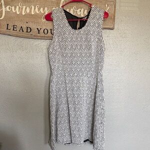 Merona Black and White Sleeveless Midi Dress